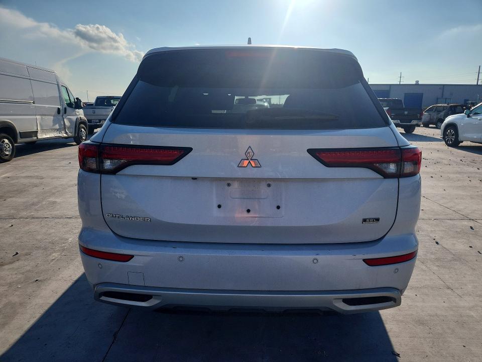 54877426 :رقم المزاد ، JA4J3VA88NZ059811 vin ، 2022 Mitsubishi Outlander مزاد بيع