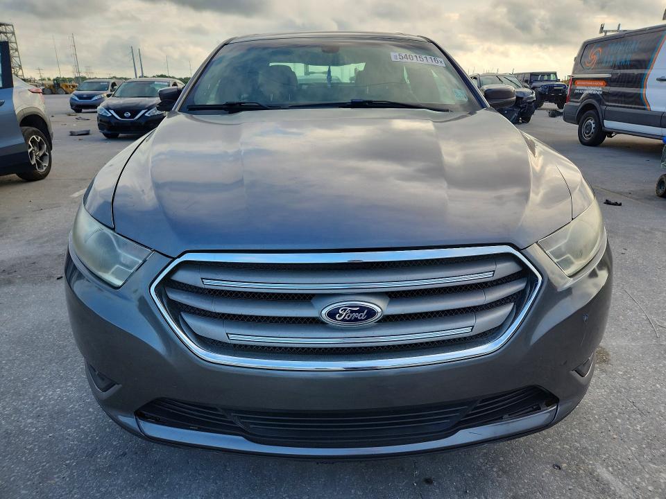 54015116 :رقم المزاد ، 1FAHP2E83DG163785 vin ، 2013 Ford Taurus مزاد بيع