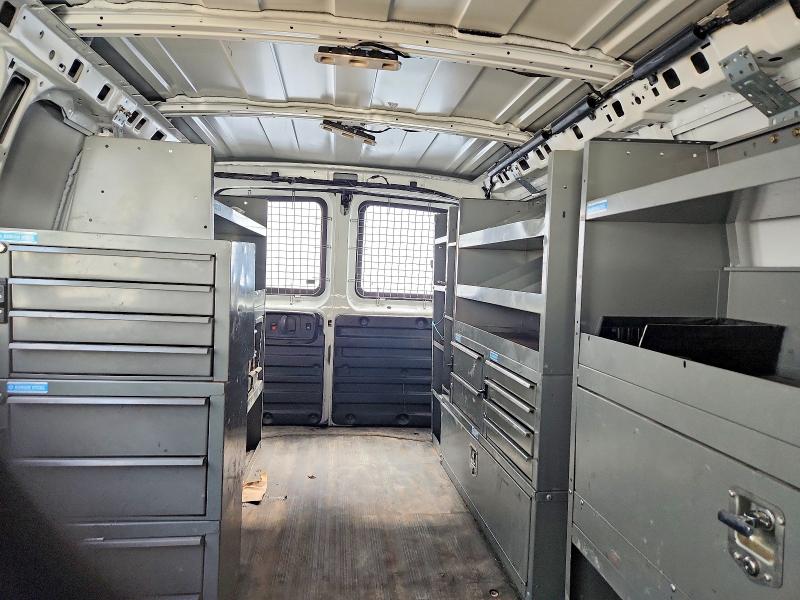 54811816 :رقم المزاد ، 1GCWGAFF7H1310692 vin ، 2017 Chevrolet Express G2500 مزاد بيع