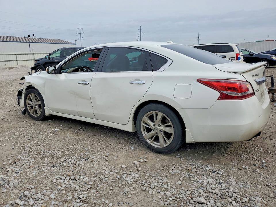 2013 Nissan Altima მანქანა იყიდება აუქციონზე, vin: 1N4AL3AP8DN475550, აუქციონის ნომერი: 54655646
