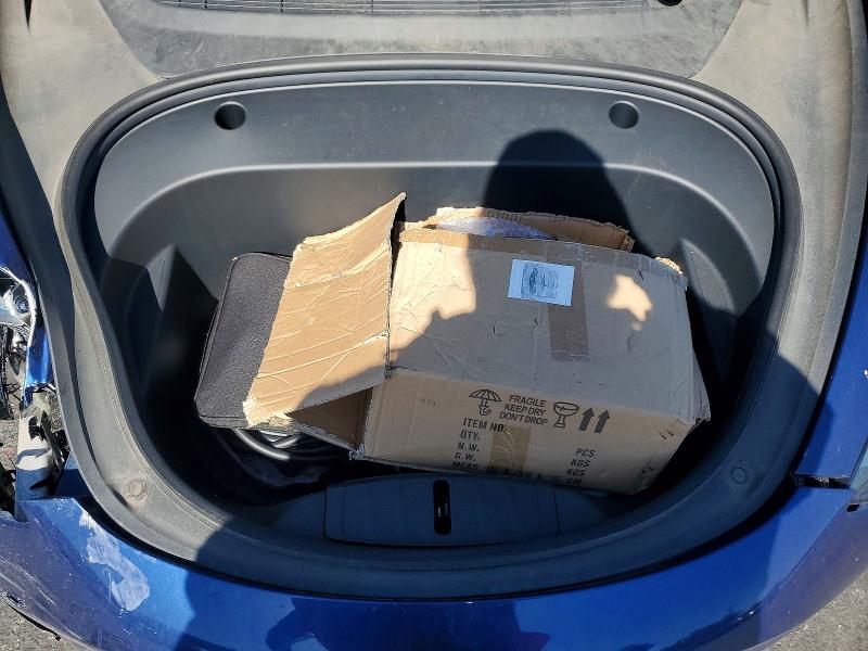 52663156 :رقم المزاد ، 5YJ3E1EB9MF032855 vin ، 2021 Tesla Model 3 مزاد بيع