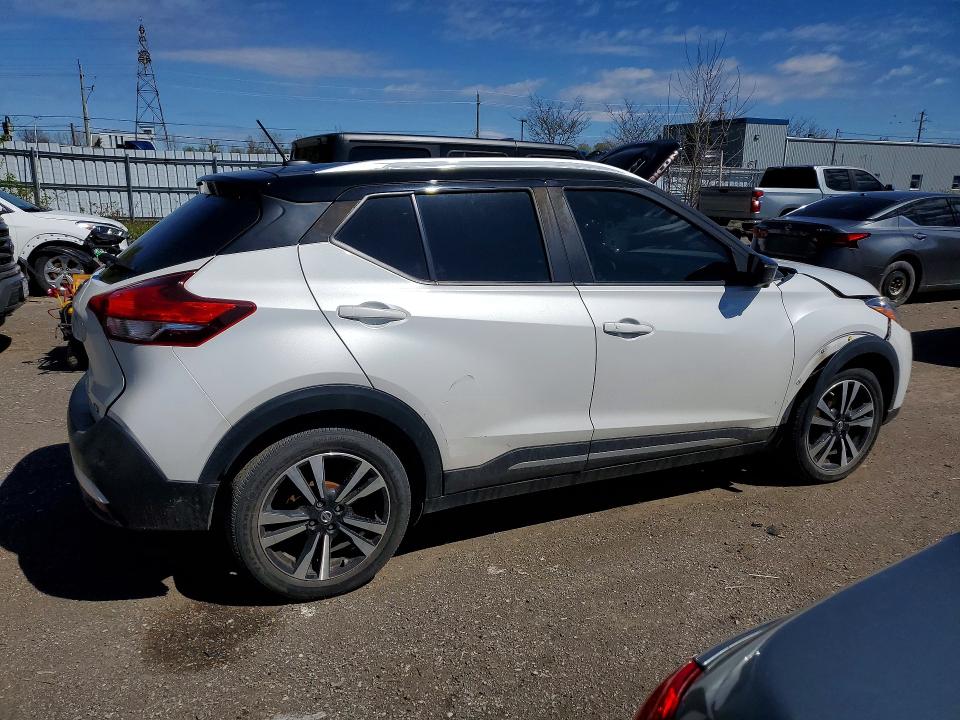 52770556 :رقم المزاد ، 3N1CP5CU8KL538250 vin ، 2019 Nissan Kicks مزاد بيع