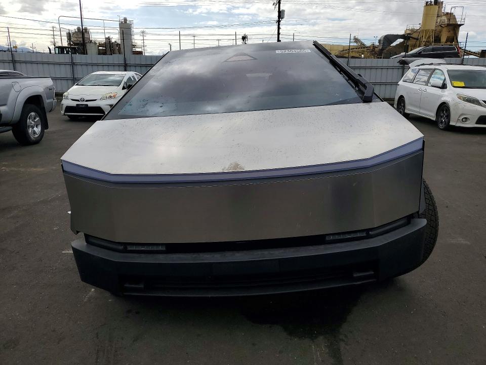 Продаж на аукціоні авто 2024 Tesla Cybertruck, vin: 7G2CEHED4RA040602, номер лоту: 52304506