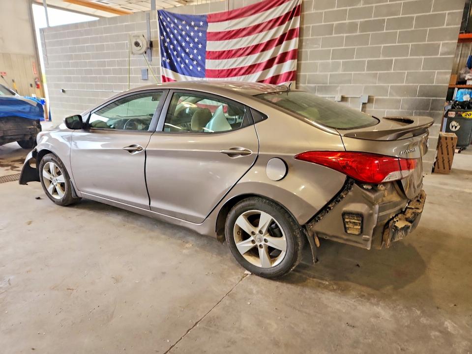 52911036 :رقم المزاد ، 5NPDH4AE8CH142986 vin ، 2012 Hyundai Elantra مزاد بيع