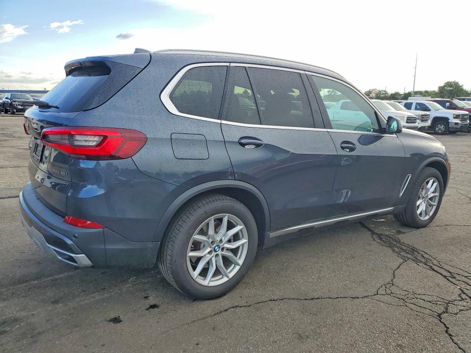 54099146 :رقم المزاد ، 5UXCR6C07M9H41914 vin ، 2021 Bmw X5 مزاد بيع