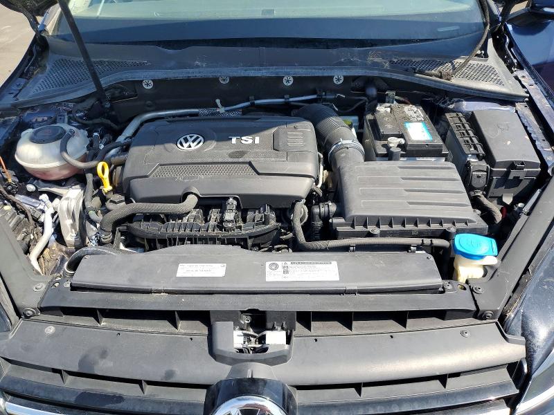 53592126 :رقم المزاد ، 3VWG17AU0JM284148 vin ، 2018 Volkswagen Golf مزاد بيع