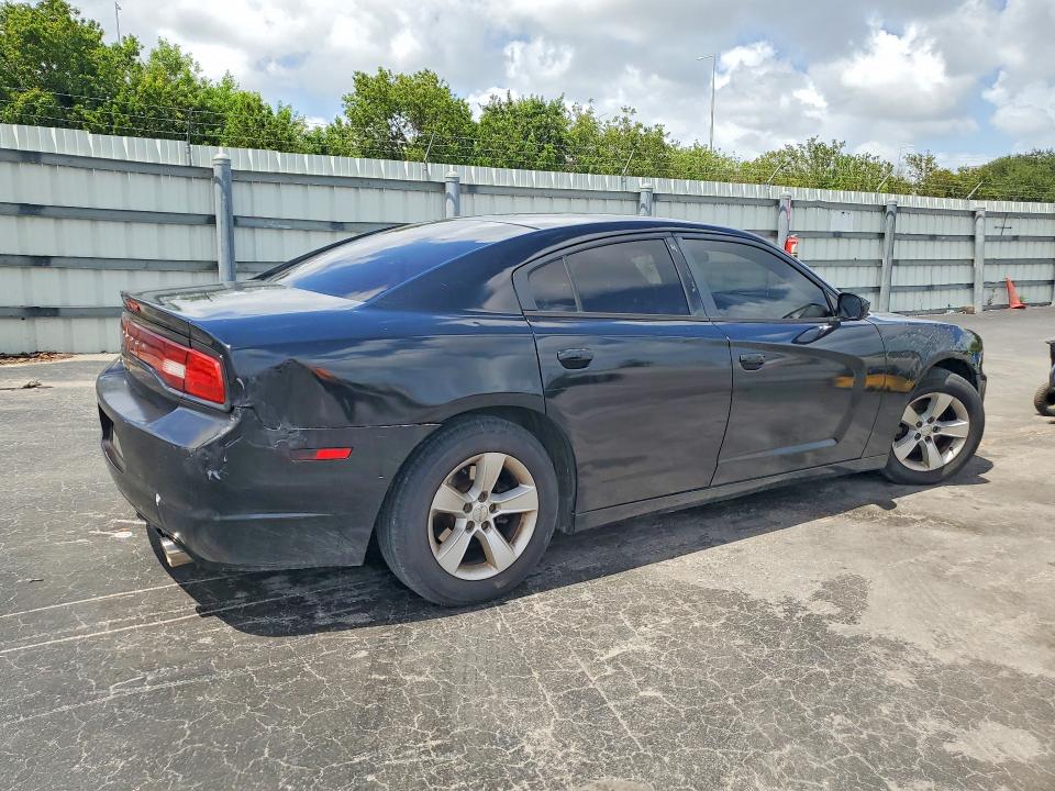 55130626 :رقم المزاد ، 2C3CDXBG1DH587383 vin ، 2013 Dodge Charger مزاد بيع