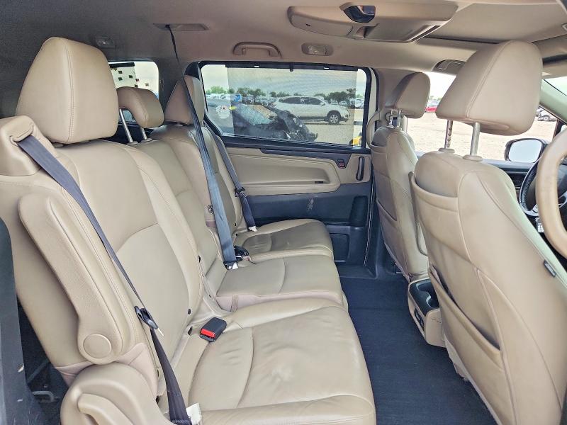 54817606 :رقم المزاد ، 5FNRL6H89JB019449 vin ، 2018 Honda Odyssey مزاد بيع