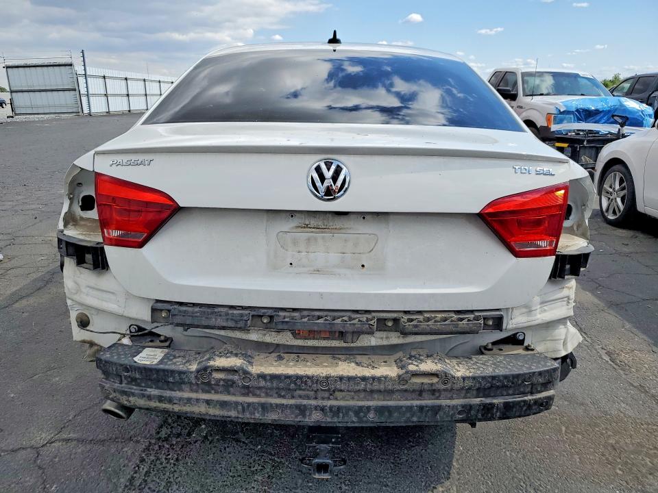 54726486 :رقم المزاد ، 1VWCN7A3XEC030626 vin ، 2014 Volkswagen Passat مزاد بيع