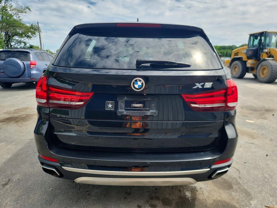 54825466 :رقم المزاد ، 5UXKR0C52J0X97390 vin ، 2018 Bmw X5 مزاد بيع