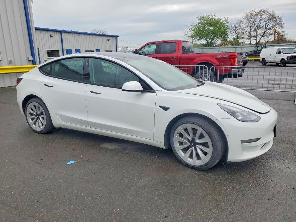 2022 Tesla Model 3 მანქანა იყიდება აუქციონზე, vin: 5YJ3E1EA4NF369572, აუქციონის ნომერი: 53660966