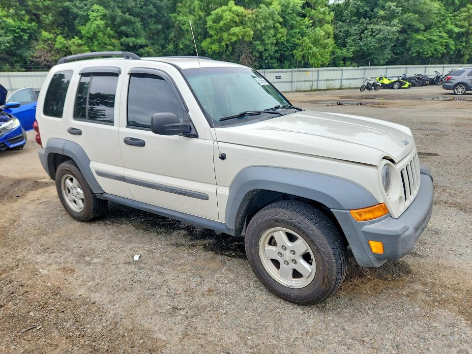 2005 Jeep Liberty მანქანა იყიდება აუქციონზე, vin: 1J4GK48K45W699055, აუქციონის ნომერი: 52305656