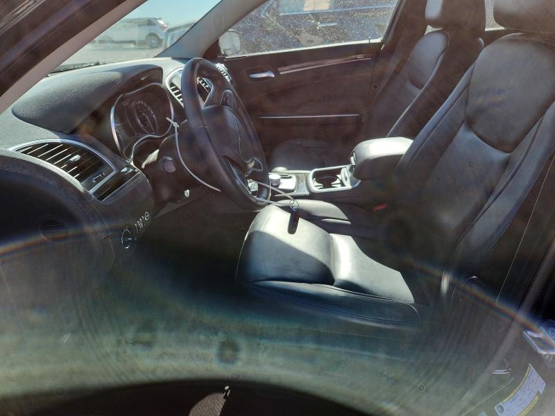 53651186 :رقم المزاد ، 2C3CCARGXHH558055 vin ، 2017 Chrysler 300 مزاد بيع
