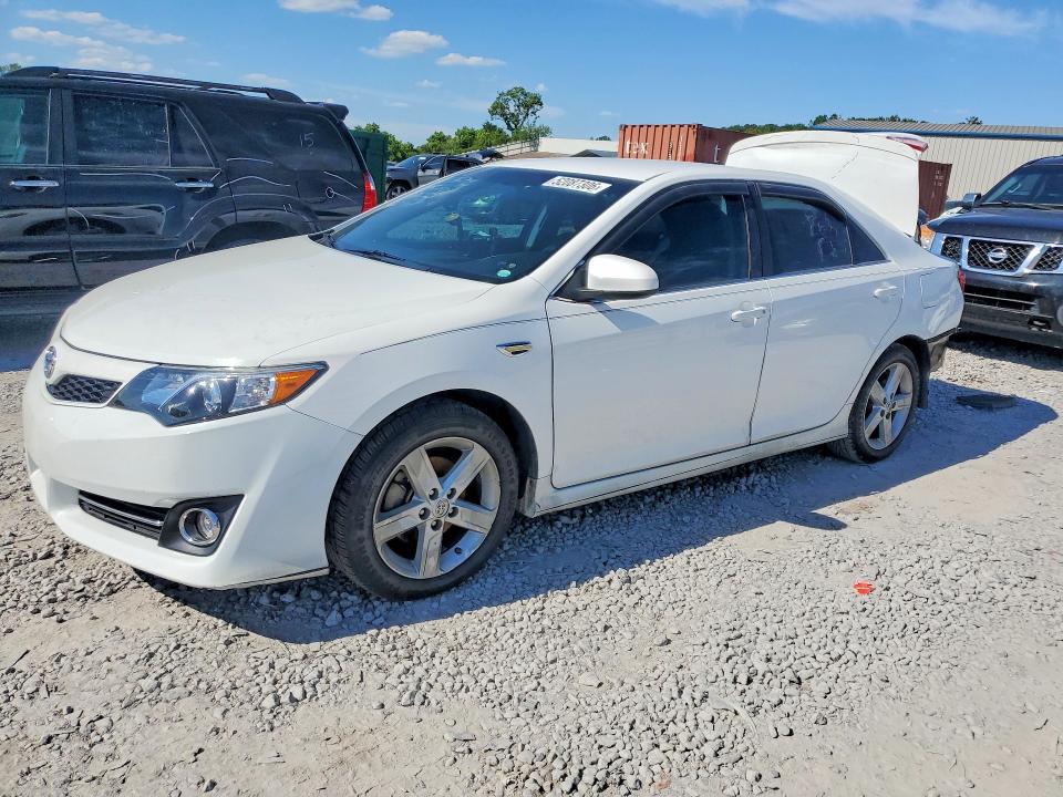 52087306 :رقم المزاد ، 4T1BF1FKXEU838991 vin ، 2014 Toyota Camry مزاد بيع
