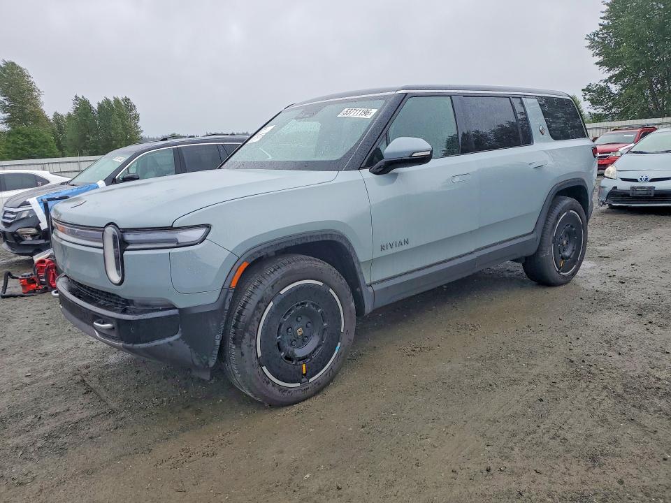 53711196 :رقم المزاد ، 7PDSGBBA0SN051681 vin ، 2025 Rivian R1s مزاد بيع