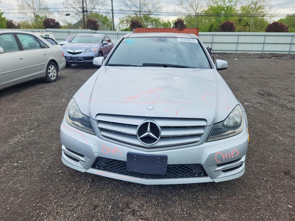Продажа на аукционе авто 2012 Mercedes-benz C, vin: WDDGF8BBXCR209553, номер лота: 52868876