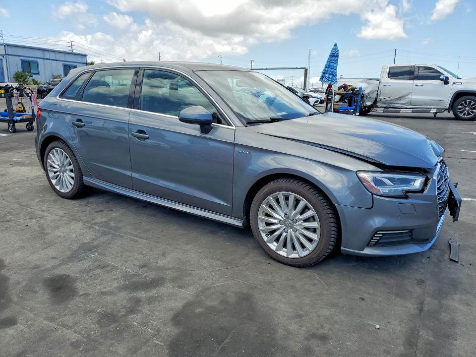 55287416 :رقم المزاد ، WAUTPBFF9HA059180 vin ، 2017 Audi A3 مزاد بيع