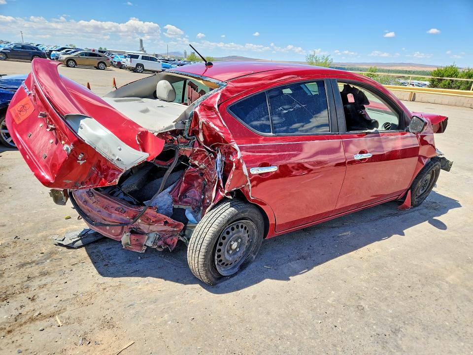 51522456 :رقم المزاد ، 3N1CN7AP4FL905049 vin ، 2015 Nissan Versa مزاد بيع