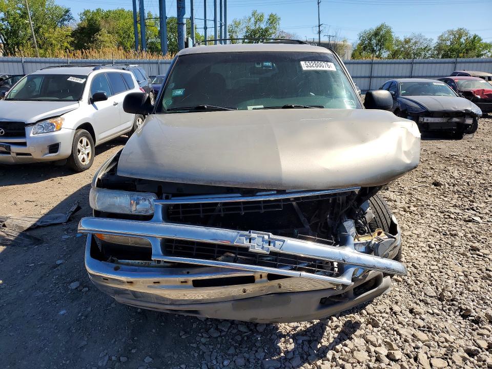 2002 Chevrolet Tahoe მანქანა იყიდება აუქციონზე, vin: 1GNEK13V12J272090, აუქციონის ნომერი: 53280076
