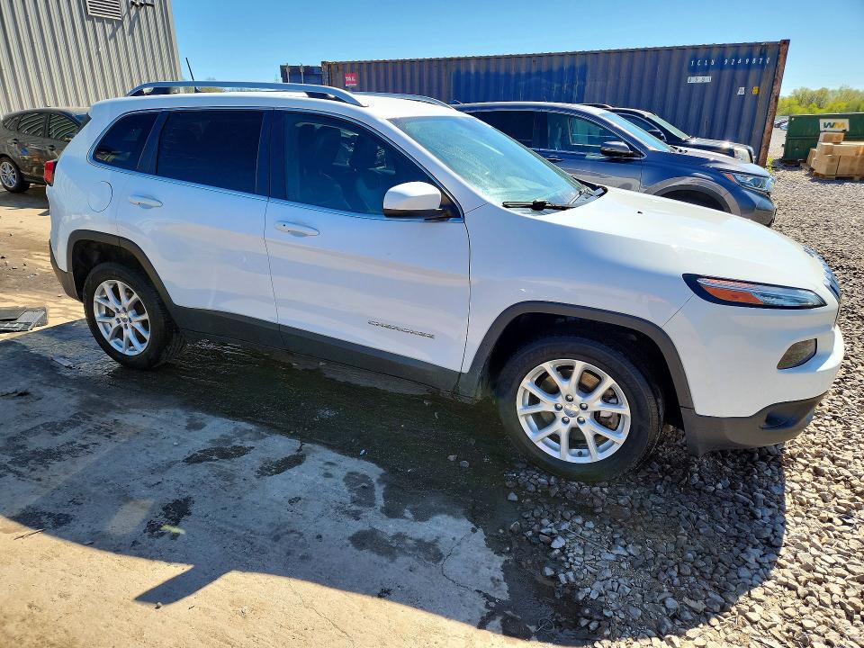 53059716 :رقم المزاد ، 1C4PJLLB9JD563827 vin ، 2018 Jeep Cherokee مزاد بيع