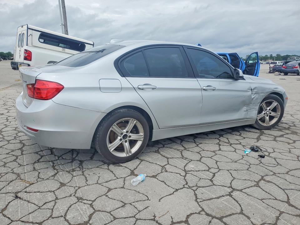 54441626 :رقم المزاد ، WBA3C3C59EP662099 vin ، 2014 Bmw 320 مزاد بيع