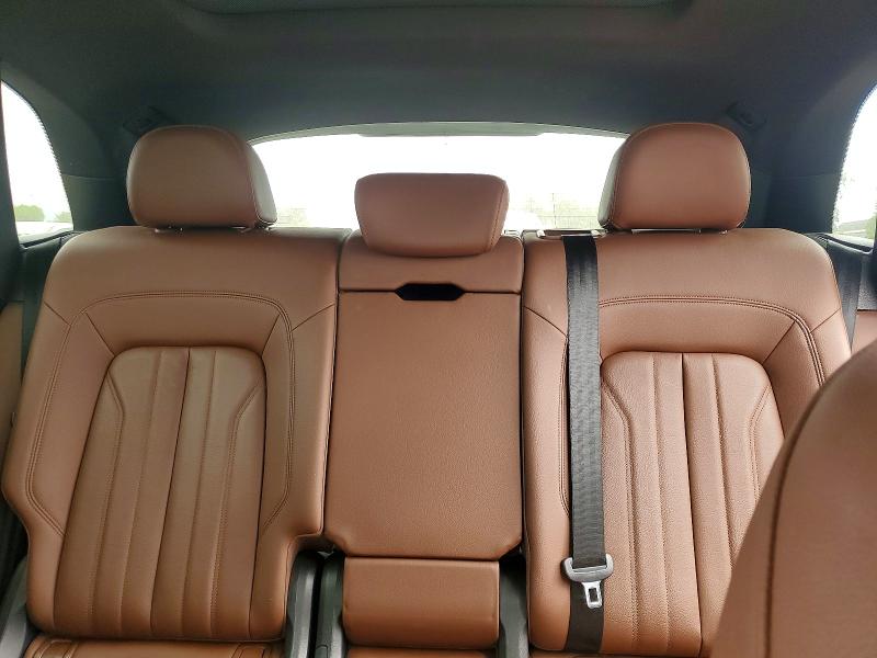 54884056 :رقم المزاد ، WA1BNAFY7K2102717 vin ، 2019 Audi Q5 مزاد بيع