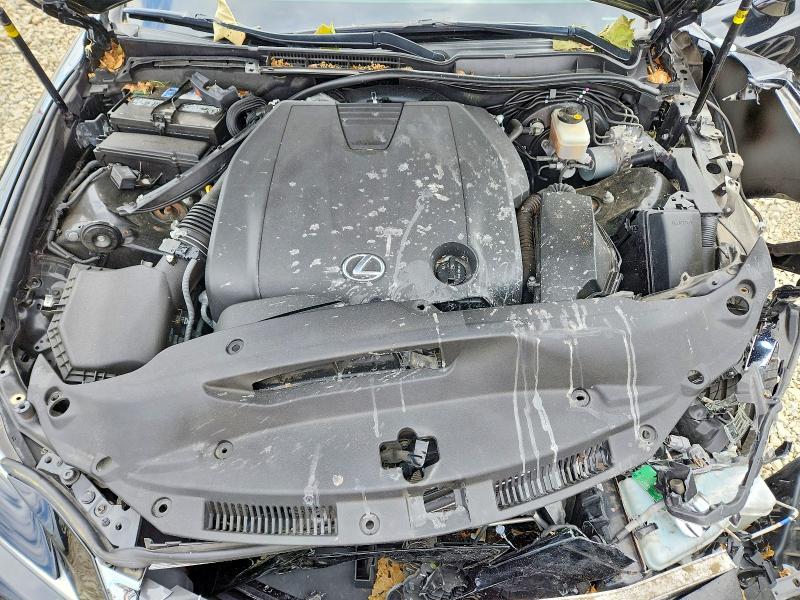 55726356 :رقم المزاد ، JTHCF1D22F5017678 vin ، 2015 Lexus Is مزاد بيع