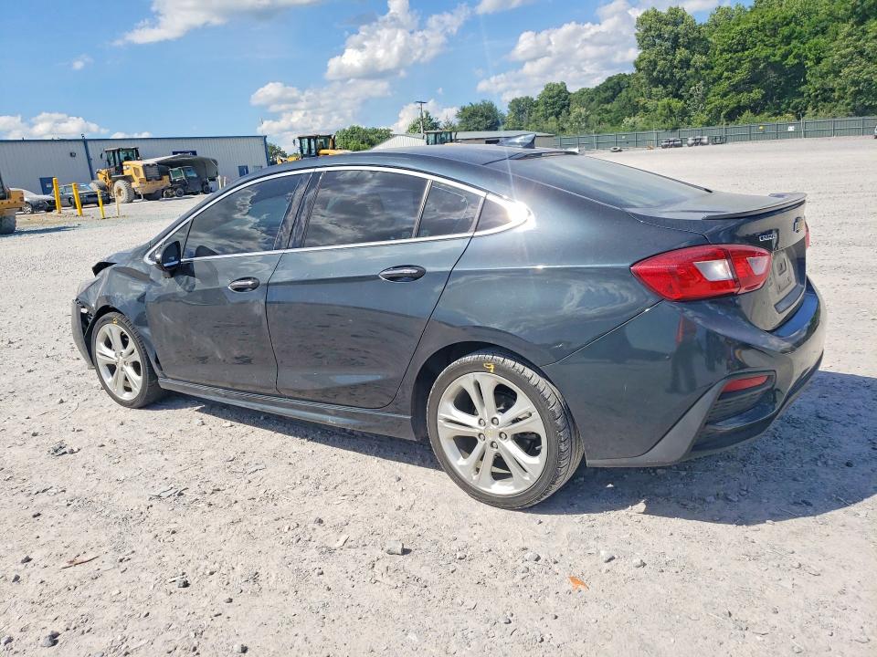 54148176 :رقم المزاد ، 1G1BF5SM7J7131822 vin ، 2018 Chevrolet Cruze مزاد بيع
