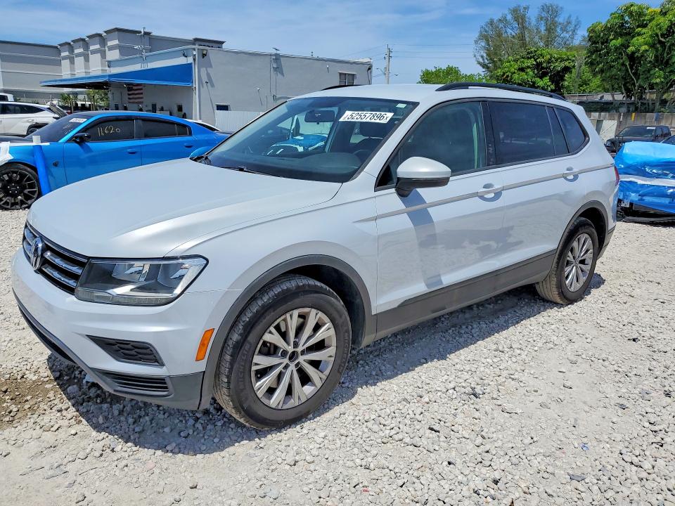 Продажа на аукционе авто 2018 Volkswagen Tiguan, vin: 3VV1B7AX8JM078450, номер лота: 52557896