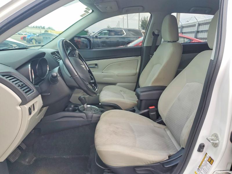 54922706 :رقم المزاد ، JA4AP3AU5HZ058688 vin ، 2017 Mitsubishi Outlander Sport مزاد بيع