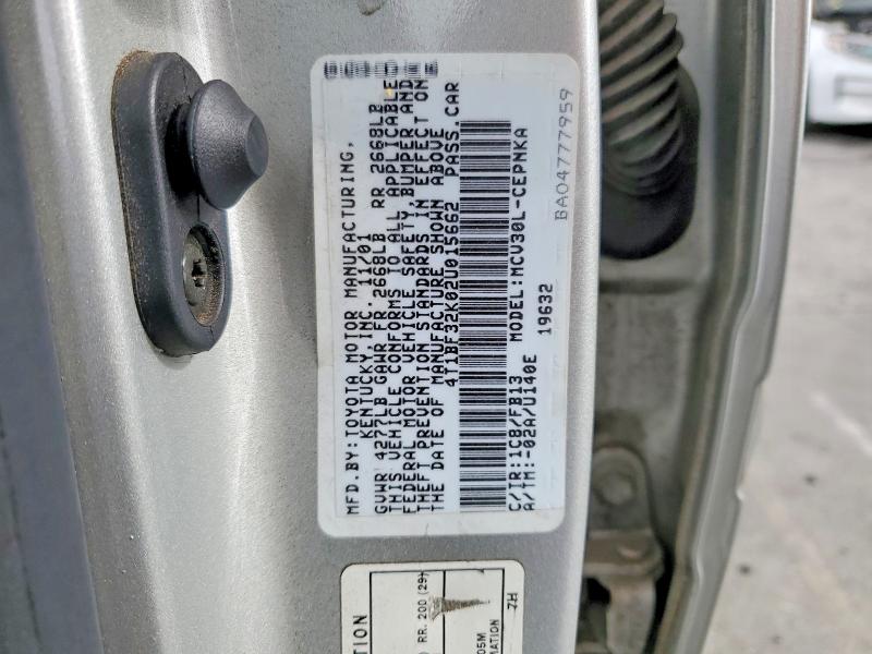 54878026 :رقم المزاد ، 4T1BF32K02U015662 vin ، 2002 Toyota Camry مزاد بيع