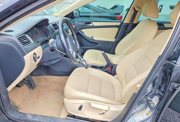 54769036 :رقم المزاد ، 3VWBX7AJ5BM394662 vin ، 2011 Volkswagen Jetta مزاد بيع