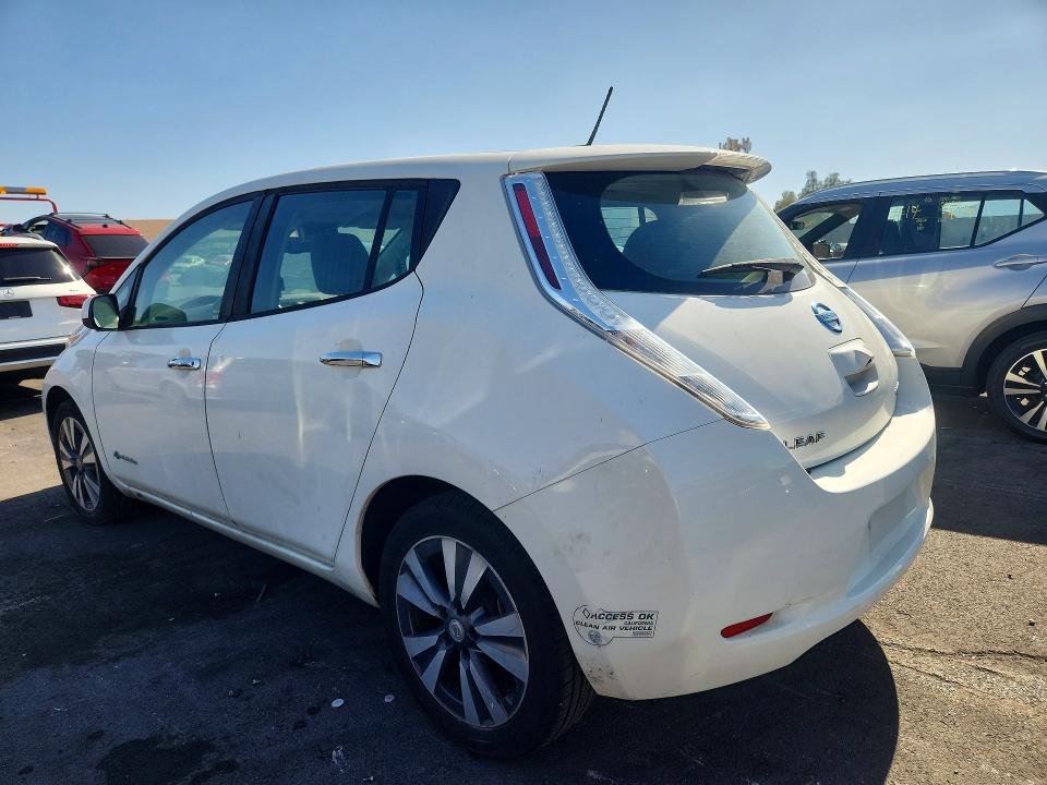53986666 :رقم المزاد ، 1N4AZ0CPXFC326470 vin ، 2015 Nissan Leaf مزاد بيع