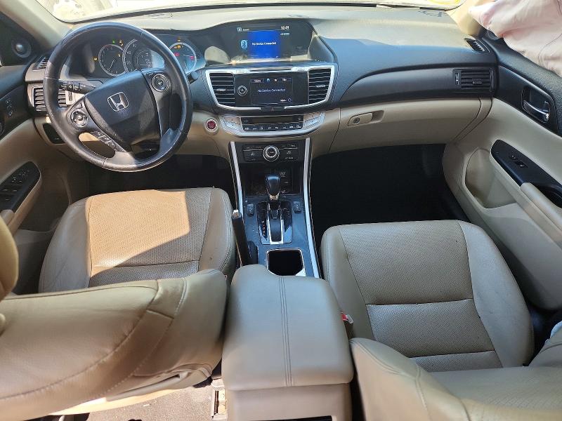 52719256 :رقم المزاد ، 1HGCR2F86FA062275 vin ، 2015 Honda Accord مزاد بيع
