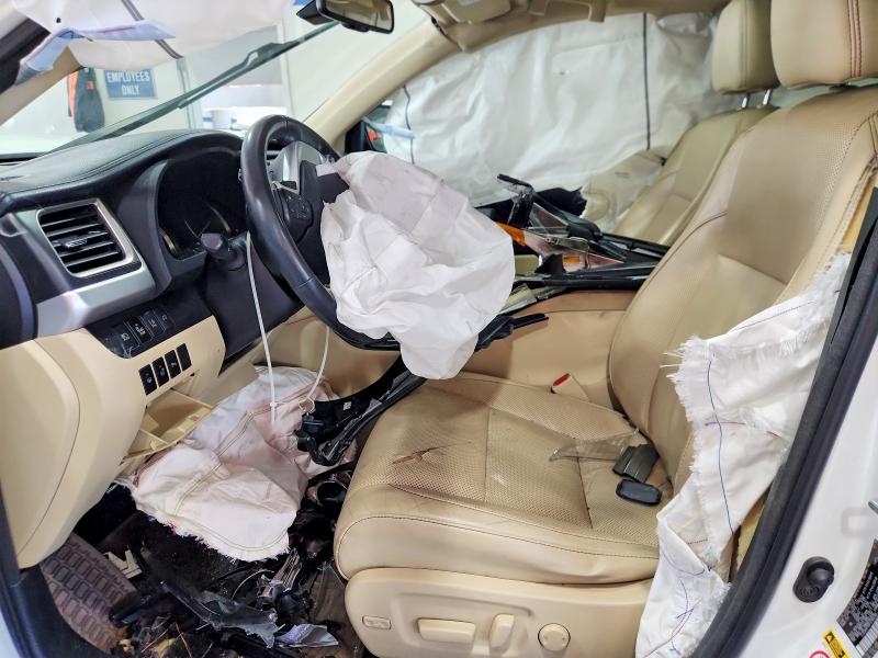 53617356 :رقم المزاد ، 5TDDKRFHXFS185709 vin ، 2015 Toyota Highlander مزاد بيع