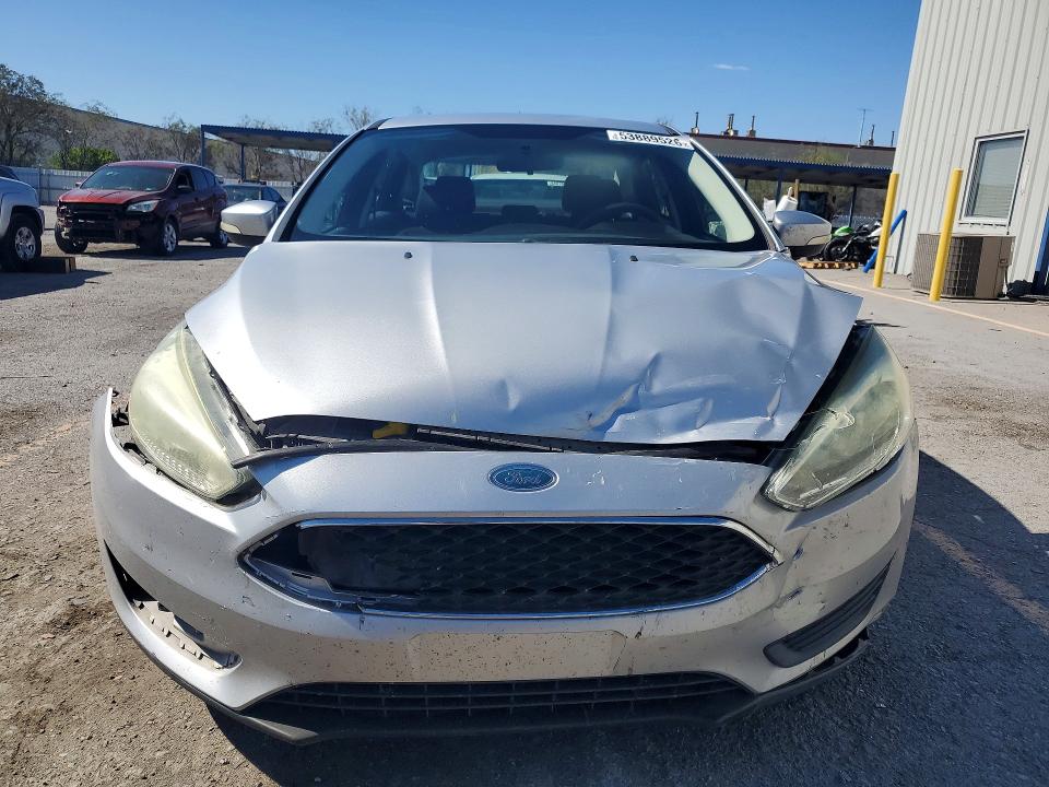53889526 :رقم المزاد ، 1FADP3F25FL221548 vin ، 2015 Ford Focus مزاد بيع