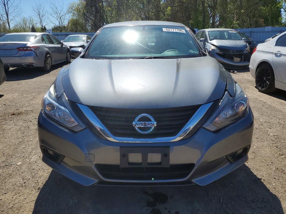 52771196 :رقم المزاد ، 1N4AL3AP8HN334001 vin ، 2017 Nissan Altima مزاد بيع