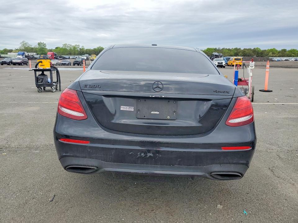 53779246 :رقم المزاد ، WDDZF4KB7KA512594 vin ، 2019 Mercedes-benz E مزاد بيع