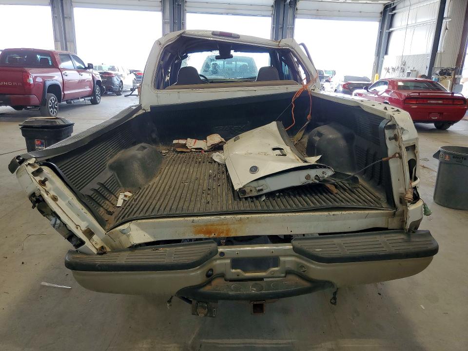 52746486 :رقم المزاد ، 1FTNW21S12EC37697 vin ، 2002 Ford F250 مزاد بيع