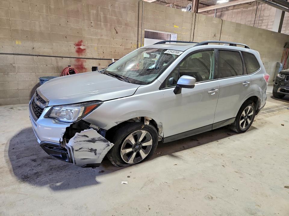 Продажа на аукционе авто 2017 Subaru Forester, vin: JF2SJAGC8HH576235, номер лота: 52648396
