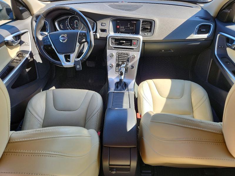 52482946 :رقم المزاد ، YV140MTL5J2461998 vin ، 2018 Volvo S60 مزاد بيع