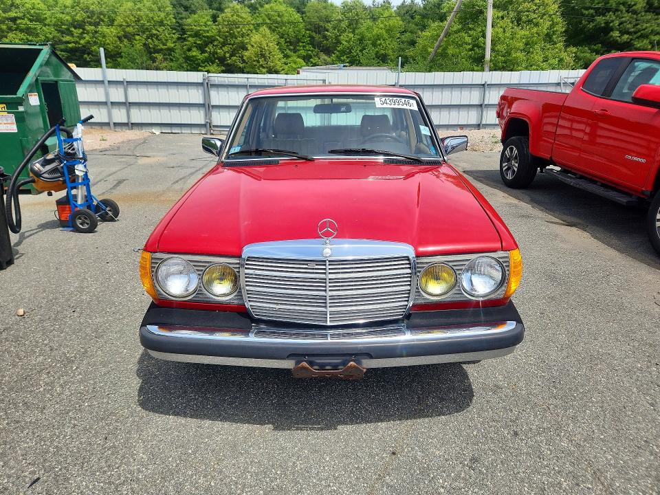 Продажа на аукционе авто 1983 Merz 300-class, vin: WDBAB33A0DB024182, номер лота: 54399546