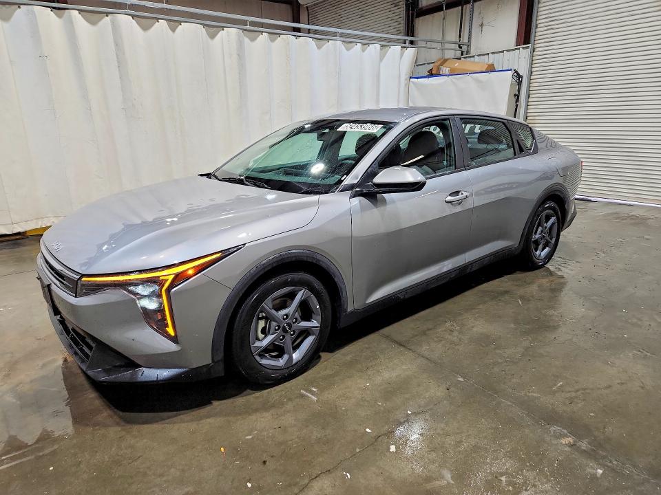 Продажа на аукционе авто 2025 Kia K4, vin: 3KPFT4DEXSE141845, номер лота: 52453966