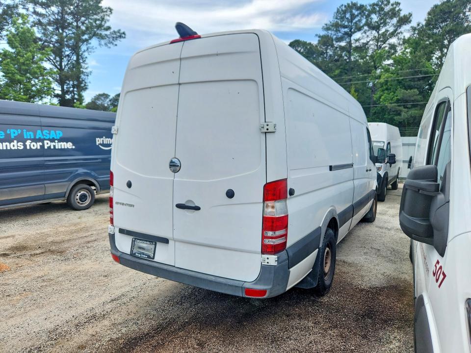 2018 Mercedes Benz Sprinter მანქანა იყიდება აუქციონზე, vin: WD3PE8CD0JP585954, აუქციონის ნომერი: 52597466