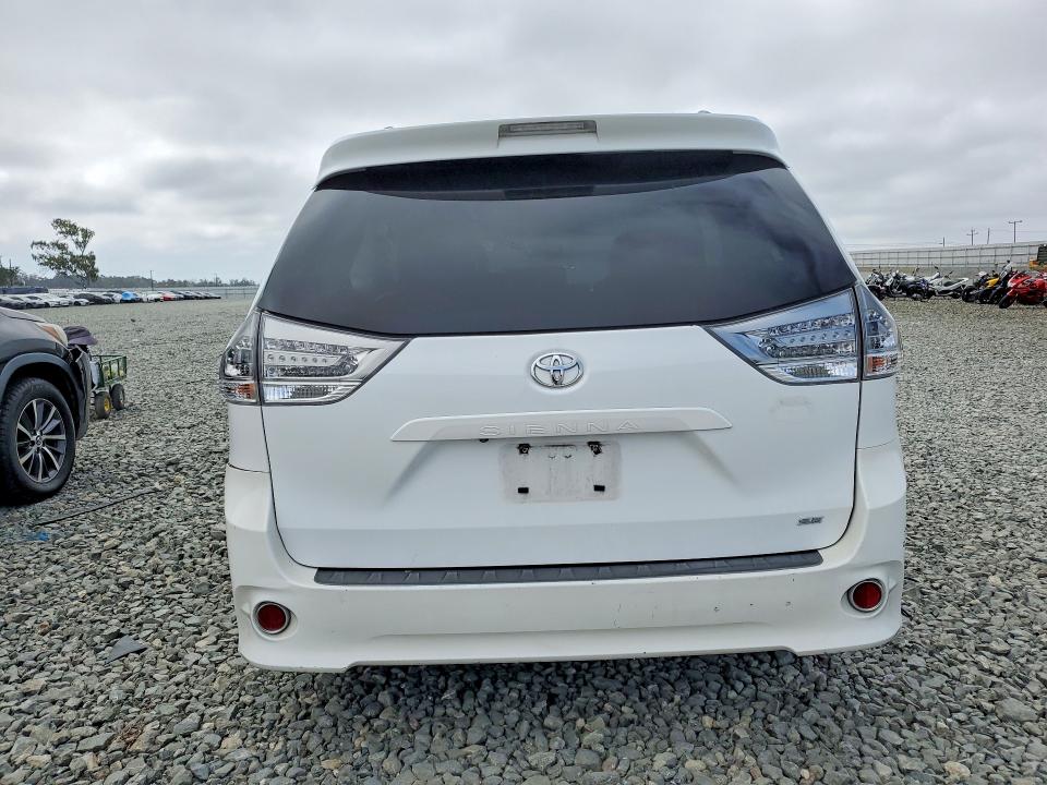 Aukcja sprzedaży 2015 Toyota Sienna, vin: 5TDXK3DC8FS586967, numer aukcji: 52083806