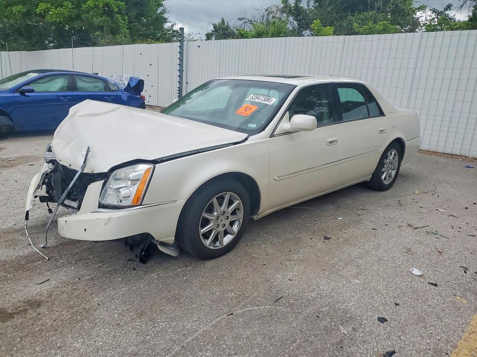 2011 Cadillac Dts მანქანა იყიდება აუქციონზე, vin: 1G6KD5E61BU131072, აუქციონის ნომერი: 53947306