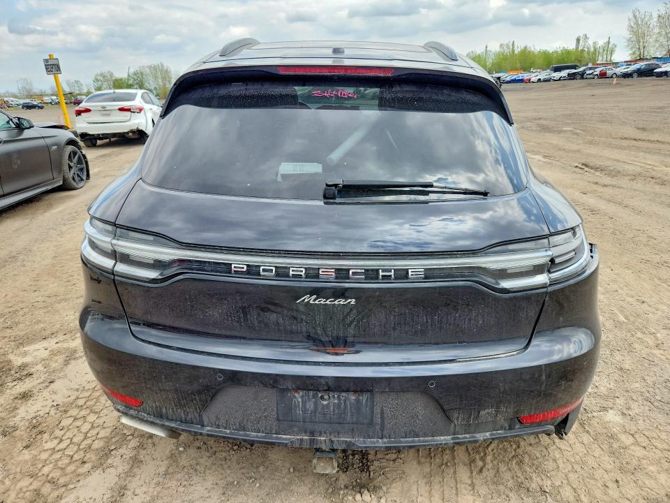 53612936 :رقم المزاد ، WP1AA2A50LLB10832 vin ، 2020 Porsche Macan مزاد بيع