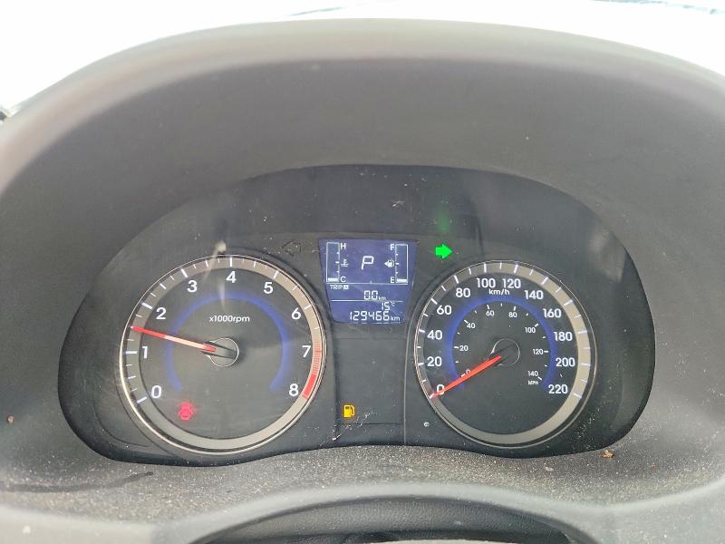 52741956 :رقم المزاد ، KMHCT4AE6FU853814 vin ، 2015 Hyundai Accent مزاد بيع