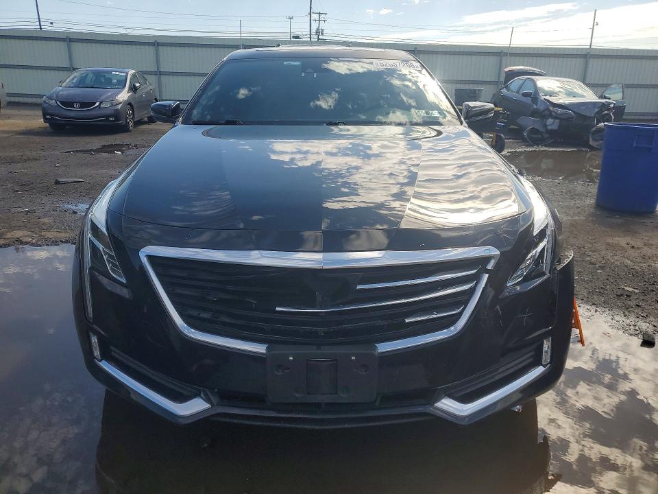 52657206 :رقم المزاد ، 1G6KD5RS8HU179829 vin ، 2017 Cadillac Ct6 مزاد بيع