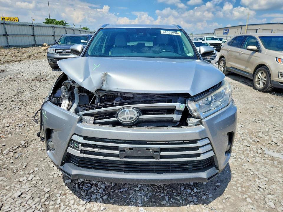 2017 Toyota Highlander მანქანა იყიდება აუქციონზე, vin: 5TDJZRFH9HS428539, აუქციონის ნომერი: 54865996